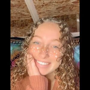 Meet your Posher, Danielle